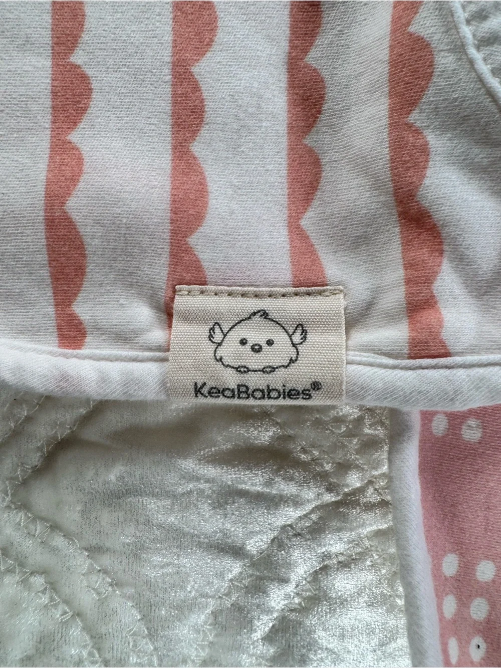 KeoBabies 7-Pack Soft Pink Patterned Baby Bibs - Multipack